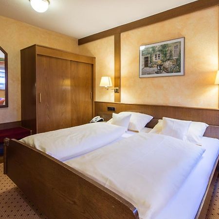 Blessings Landhotel Lehnenberg Extérieur photo
